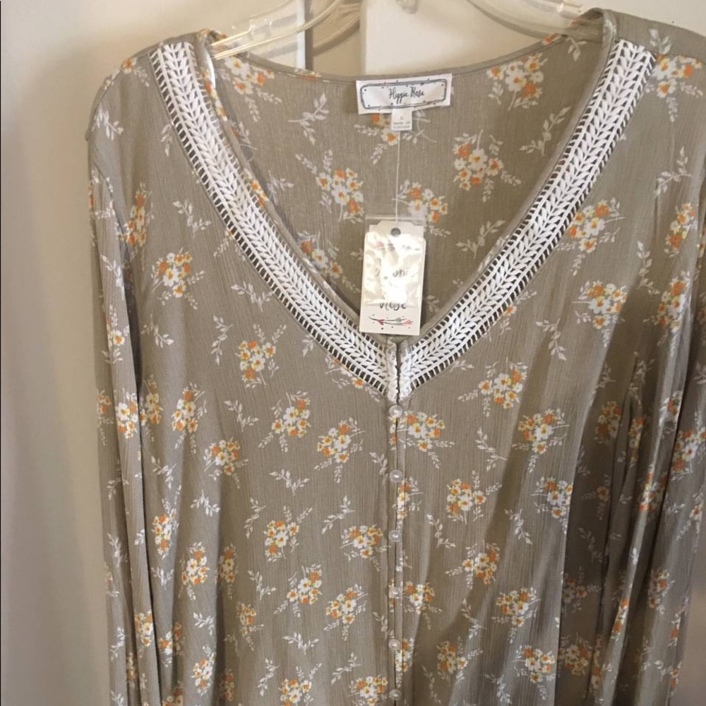 Cute blouse